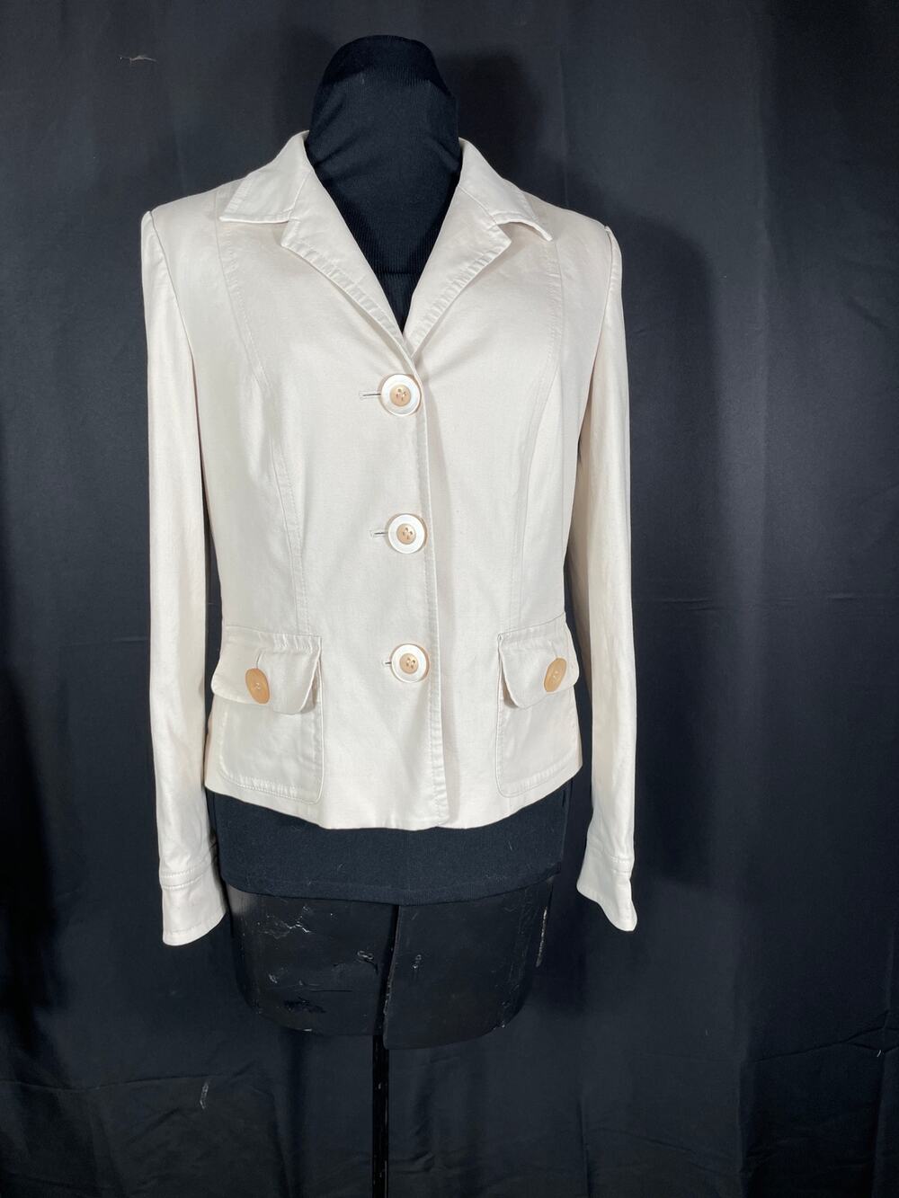 Talbots Tailored Stretch Cream Blazer Stylish 3 Button Collar Suite Jacket Coat